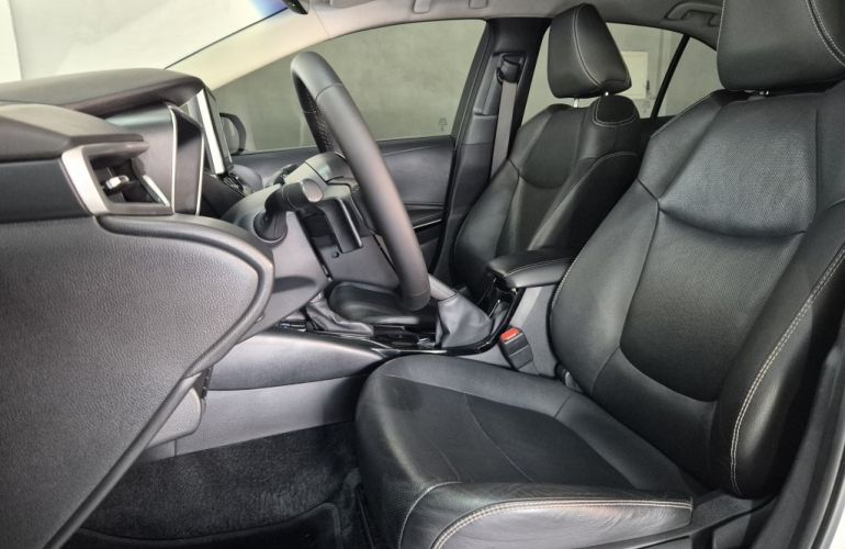 Toyota Corolla Sedan 2.0 Dual VVT-i Flex XEi Multi-Drive S - Foto #6