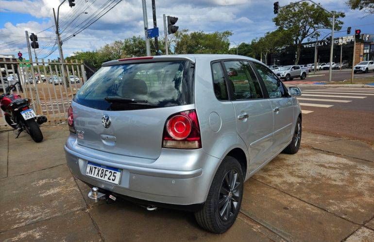 Volkswagen Polo 1.6 (Flex) - Foto #2