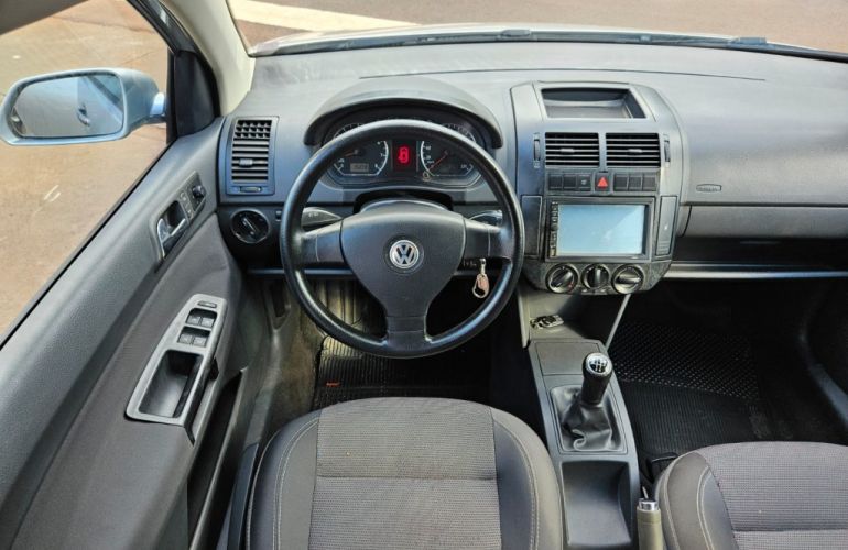 Volkswagen Polo 1.6 (Flex) - Foto #6