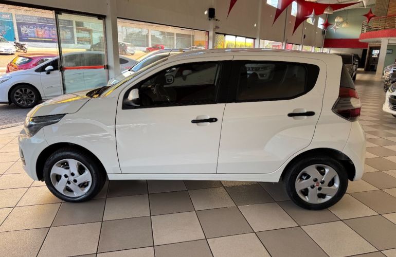 Fiat Mobi Evo Like 1.0 (Flex) - Foto #9