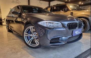 BMW M5 4.4 V8 32v - Foto #2