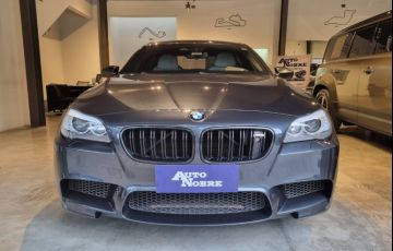 BMW M5 4.4 V8 32v - Foto #3