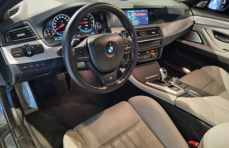 BMW M5 4.4 V8 32v - Foto #6