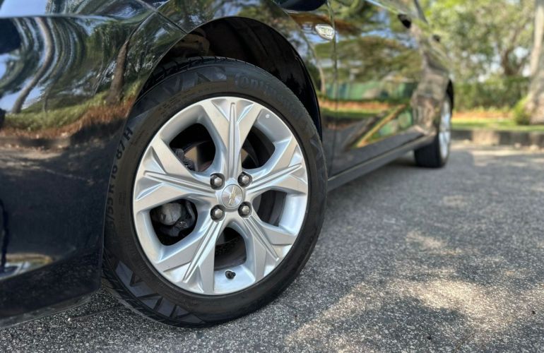 Chevrolet Onix 1.0 Turbo Flex Plus LTZ Automático - Foto #5