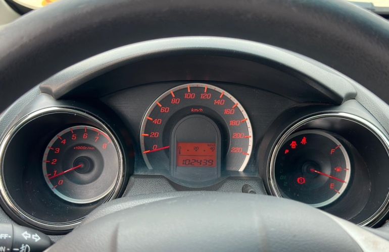 Honda Fit 1.5 Twist 16v - Foto #6