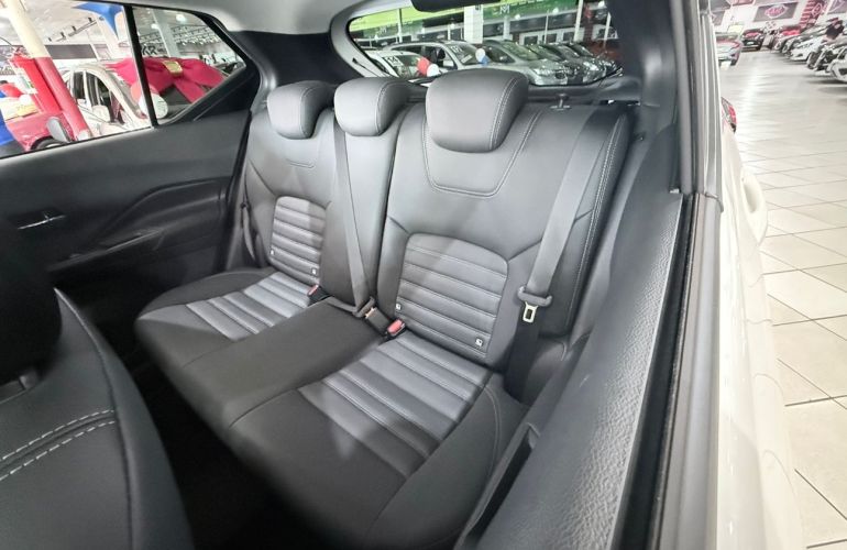 Nissan Kicks 1.6 16V Exclusive - Foto #8