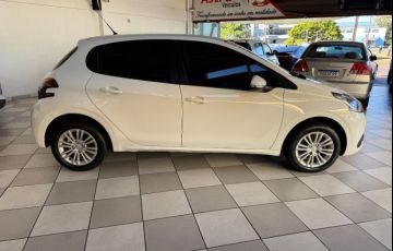 Peugeot 208 Active Pack 1.2 12V (Flex) - Foto #8