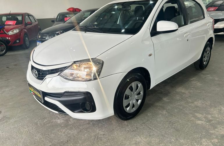 Toyota Etios 1.5 Xs 16V Flex 4p Automático - Foto #1