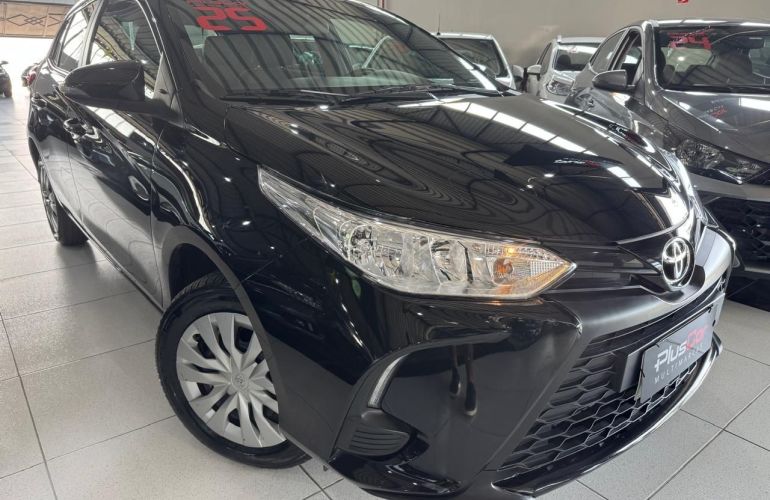 Toyota Yaris 1.5 Xl - Foto #2