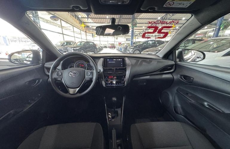 Toyota Yaris 1.5 Xl - Foto #7