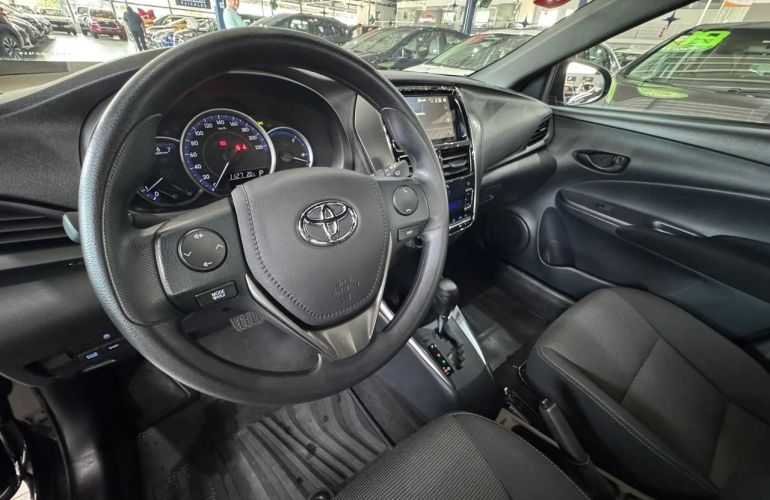 Toyota Yaris 1.5 Xl - Foto #9