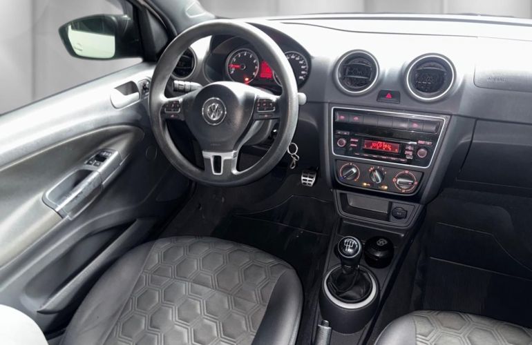 Volkswagen Voyage 1.0 Mi Selecão 8v - Foto #10