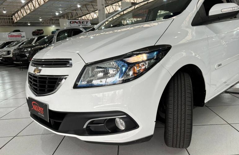 Chevrolet Onix 1.4 MPFi LTZ 8v - Foto #8