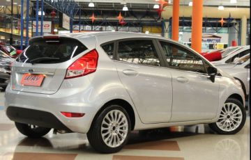 Ford Fiesta 1.6 Titanium Hatch 16v - Foto #2