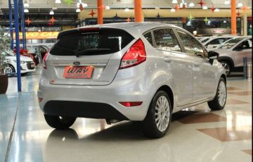 Ford Fiesta 1.6 Titanium Hatch 16v - Foto #9