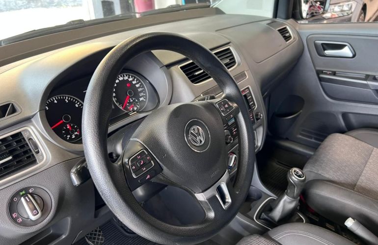 Volkswagen Fox 1.6 Mi 8v - Foto #4
