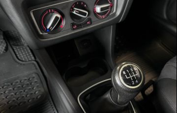 Volkswagen Fox 1.6 Mi 8v - Foto #8