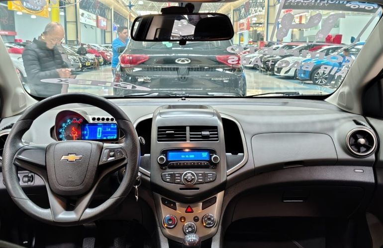 Chevrolet Sonic 1.6 LT 16v - Foto #8
