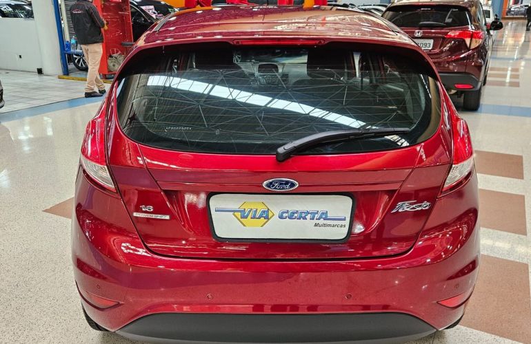 Ford Fiesta 1.6 SE Hatch 16v - Foto #9