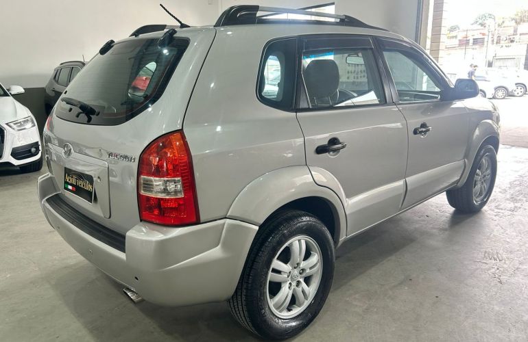 Hyundai Tucson 2.0 MPFi GL 16V 142cv 2WD Gasolina 4p Automático - Foto #5