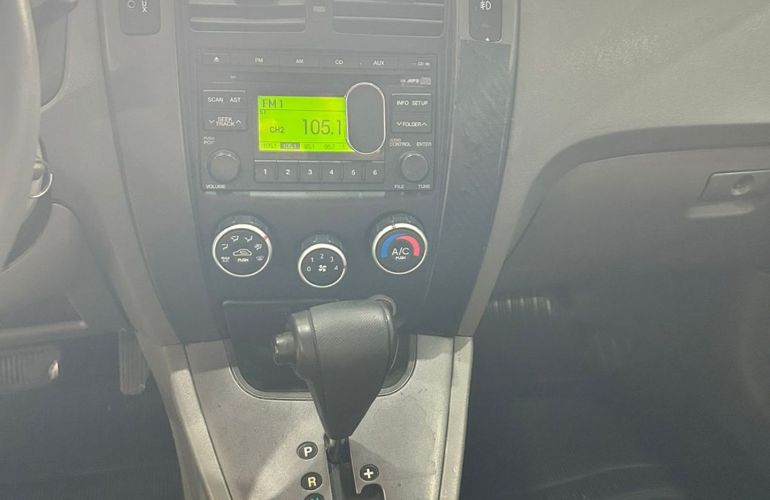 Hyundai Tucson 2.0 MPFi GL 16V 142cv 2WD Gasolina 4p Automático - Foto #7
