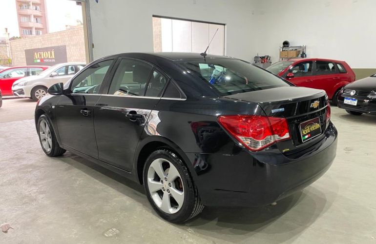 Chevrolet Cruze 1.8 LT 16V Flex 4p Automático - Foto #3