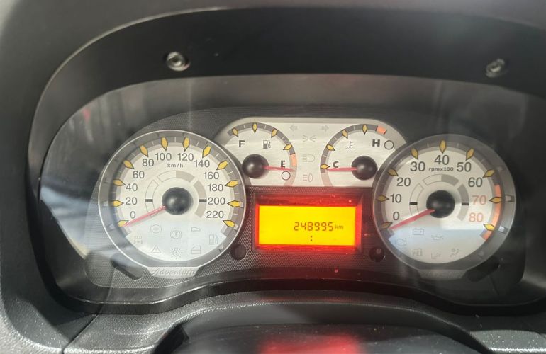 Fiat Palio 1.8 MPi Adventure Weekend 8V Flex 4p Manual - Foto #10