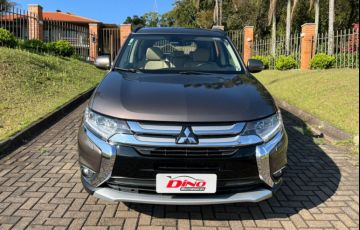 Mitsubishi Outlander 2.2 DI-D HPE-S 4WD - Foto #2