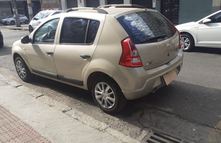 Renault Sandero Expression 1.6 8V (Flex) - Foto #5