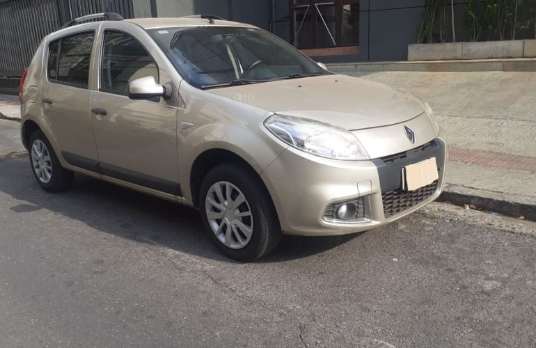 Renault Sandero Expression 1.6 8V (Flex) - Foto #9