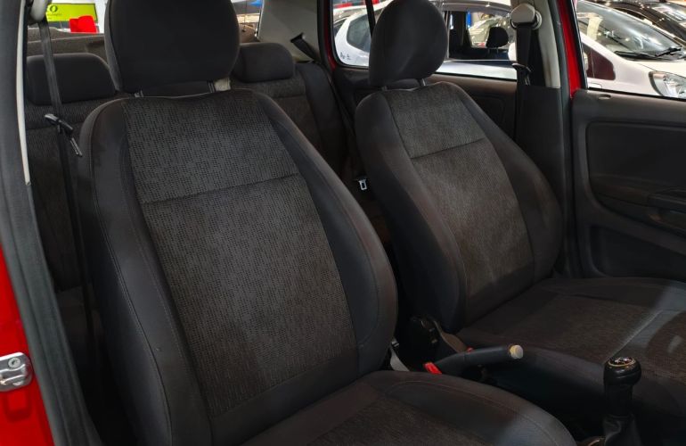 Volkswagen Fox 1.0 Mi 8v - Foto #10