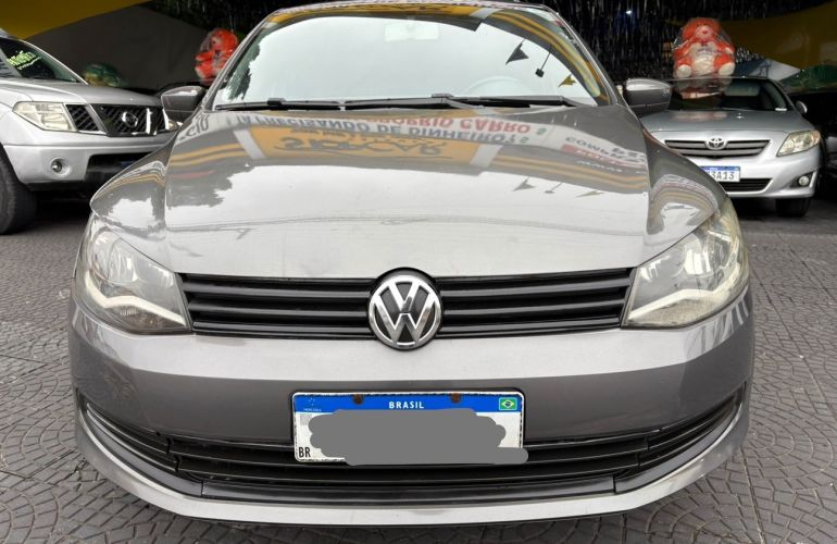 Volkswagen Voyage 1.0 Mi 8v - Foto #3