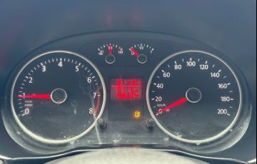 Volkswagen Voyage 1.0 Mi 8v - Foto #9