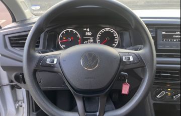 Volkswagen Polo 1.0 Track - Foto #7