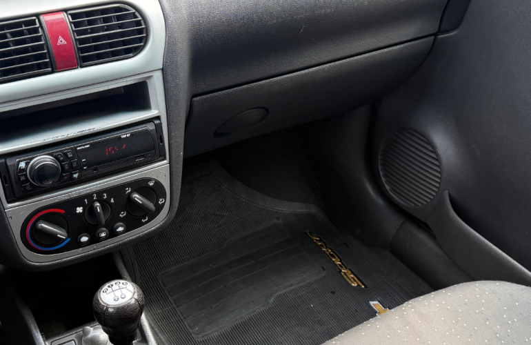 Chevrolet Corsa Sedan Premium 1.4 (Flex) - Foto #9