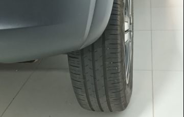 Renault Kwid 1.0 Intense - Foto #2