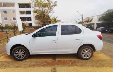 Renault Logan 1.0 Zen - Foto #5