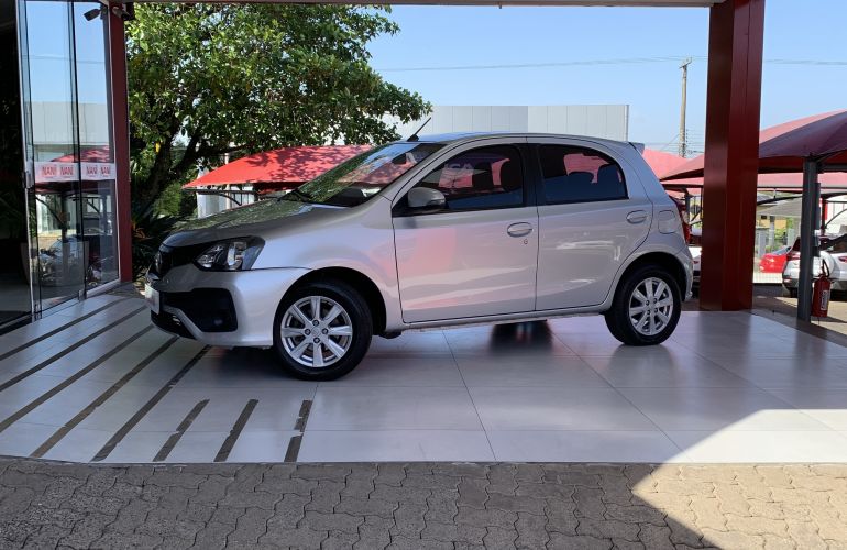 Toyota Etios X Plus 1.5 (Flex) (Aut) - Foto #1