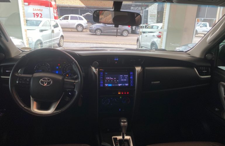 Toyota Hilux Sw4 2.7 Sr 7 Lugares 4x2 16v - Foto #5