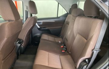 Toyota Hilux Sw4 2.7 Sr 7 Lugares 4x2 16v - Foto #8