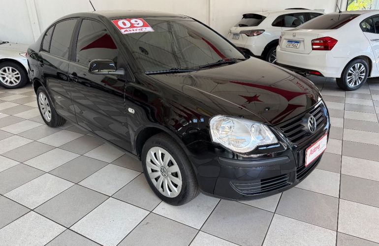 Volkswagen Polo Sedan 2.0 8V - Foto #1