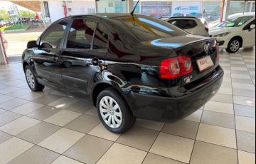 Volkswagen Polo Sedan 2.0 8V - Foto #5