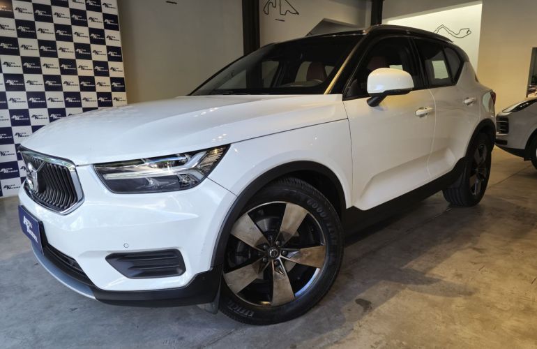 Volvo XC40 2.0 T5 Momentum AWD - Foto #3