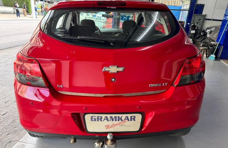 Chevrolet Onix 1.4 LT SPE/4 - Foto #2