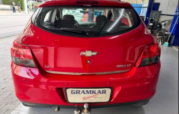 Chevrolet Onix 1.4 LT SPE/4 - Foto #2