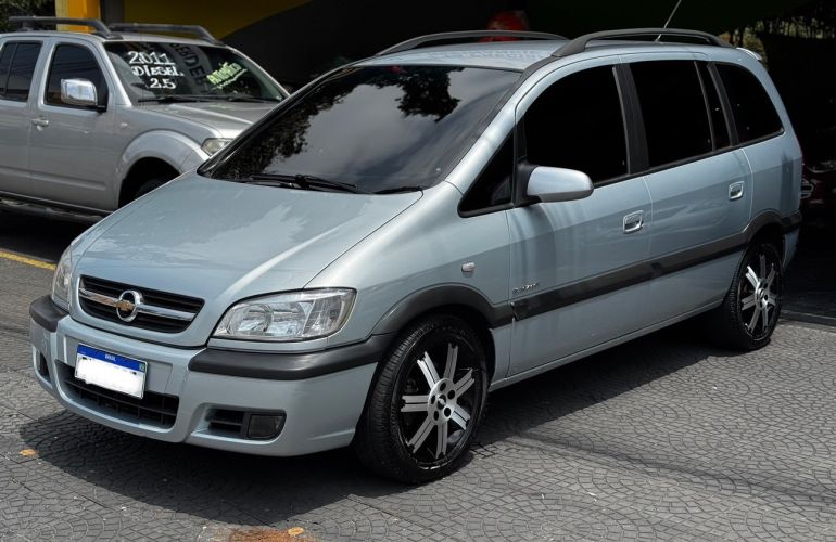 Chevrolet Zafira 2.0 MPFi Elegance 8v - Foto #1