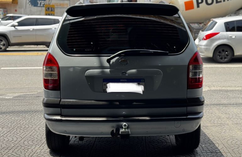 Chevrolet Zafira 2.0 MPFi Elegance 8v - Foto #4