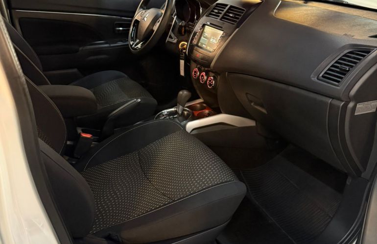 Mitsubishi ASX 2.0 16V CVT 4WD - Foto #7