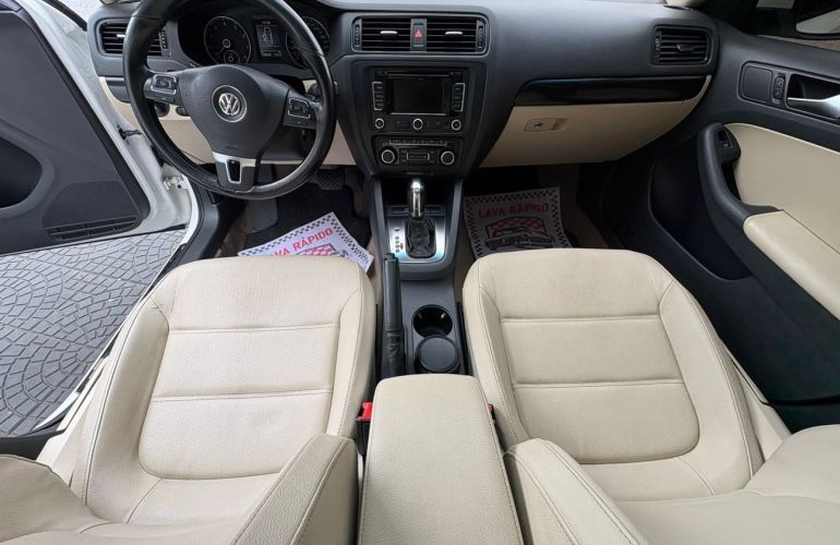 Volkswagen Jetta 2.0 Comfortline 120cv - Foto #7