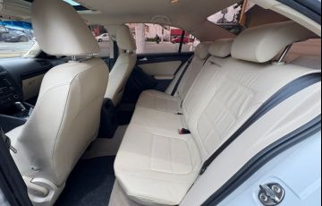 Volkswagen Jetta 2.0 Comfortline 120cv - Foto #8